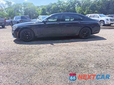 Zdjęcie 14 z 15 samochodu: 2022 BMW 750 XI VIN:WBA7U2C07NCG99224 - miniatura