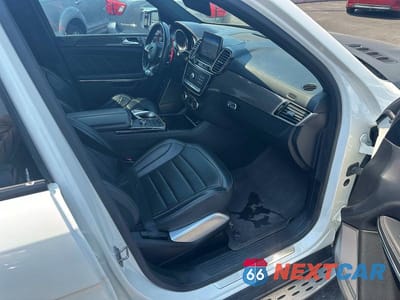 Piąte zdjęcie samochodu w środku: 2018 MERCEDES-BENZ GLS 63 AMG 4MATIC VIN:4JGDF7FE6JB065206 - miniatura