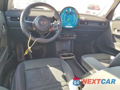 Zdjęcie 8 z 13 samochodu: 2026 MINI COOPER VIN:WMW53GD05T2X65811 - miniatura