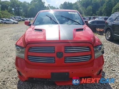Piąte zdjęcie samochodu w środku: 2016 RAM 1500 SPORT VIN:1C6RR7MT6GS219187 - miniatura
