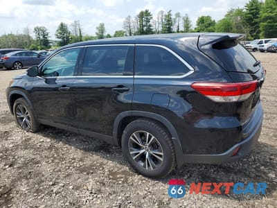Drugie zdjęcie samochodu z przodu: 2019 TOYOTA HIGHLANDER LE VIN:5TDBZRFH2KS727351 - miniatura