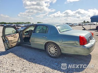Drugie zdjęcie samochodu z przodu: 2005 LINCOLN TOWN CAR SIGNATURE VIN:1LNHM81W05Y634602 - miniatura