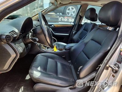 Zdjęcie 7 z 13 samochodu: 2007 MERCEDES-BENZ C 230 VIN:WDBRF52H27E027413 - miniatura
