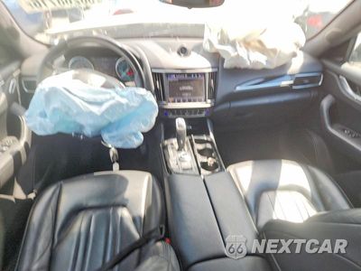 Zdjęcie 8 z 14 samochodu: 2022 MASERATI LEVANTE BASE VIN:ZN661XUA9NX388684 - miniatura