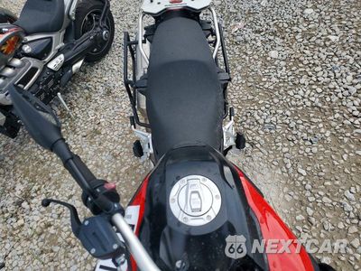 Piąte zdjęcie samochodu w środku: 2019 BMW F 850 GS VIN:WB10B1907KZ790248 - miniatura