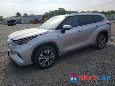 2023 TOYOTA HIGHLANDER XLE 5TDKDRBH2PS045307 - główne zdjęcie licytacji z USA - miniatura