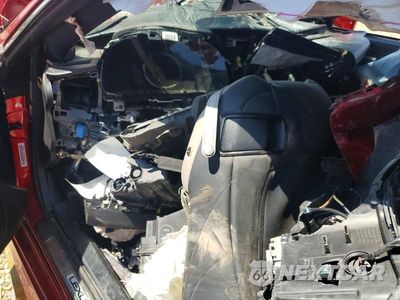 Zdjęcie 8 z 12 samochodu: 2016 LEXUS RC 300 VIN:JTHSM5BC3G5000975 - miniatura