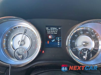 Zdjęcie 9 z 13 samochodu: 2012 CHRYSLER 300 LIMITED VIN:2C3CCACGXCH138264 - miniatura