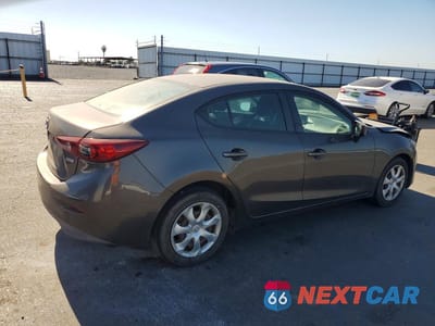 Trzecie zdjęcie samochodu z tyłu: 2015 MAZDA 3 SPORT VIN:3MZBM1U73FM219905 - miniatura