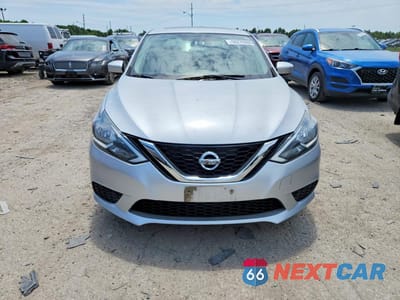 Piąte zdjęcie samochodu w środku: 2017 NISSAN SENTRA SV VIN:3N1AB7AP4HY264927 - miniatura