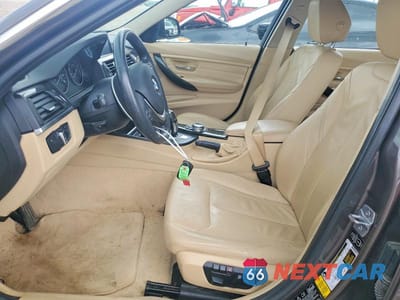 Zdjęcie 7 z 12 samochodu: 2014 BMW 328 XI VIN:WBA3B3C54EJ980587 - miniatura