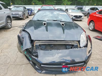 Piąte zdjęcie samochodu w środku: 2014 JAGUAR F-TYPE V8 S VIN:SAJWA6GL2EMK04097 - miniatura