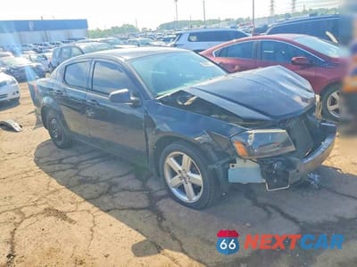 Czwarte zdjęcie samochodu z boku: 2013 DODGE AVENGER SE VIN:1C3CDZAB9DN563986 - miniatura