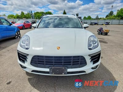Piąte zdjęcie samochodu w środku: 2015 PORSCHE MACAN S VIN:WP1AB2A59FLB64096 - miniatura