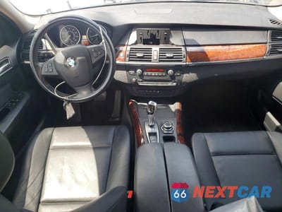 Zdjęcie 8 z 14 samochodu: 2013 BMW X5 XDRIVE35I VIN:5UXZV4C54DL993898 - miniatura