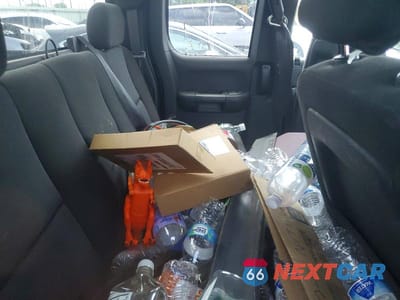 Zdjęcie 10 z 12 samochodu: 2010 CHEVROLET SILVERADO K1500 LS VIN:1GCSKREAXAZ176088 - miniatura