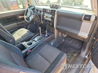 Zdjęcie 8 z 12 samochodu: 2008 TOYOTA FJ CRUISER BASE VIN:JTEBU11FX8K032925 - miniatura