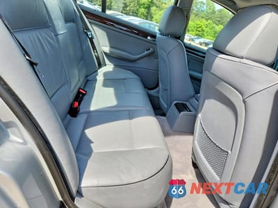 Zdjęcie 10 z 12 samochodu: 2000 BMW 323 I VIN:WBAAM3345YCD58875 - miniatura