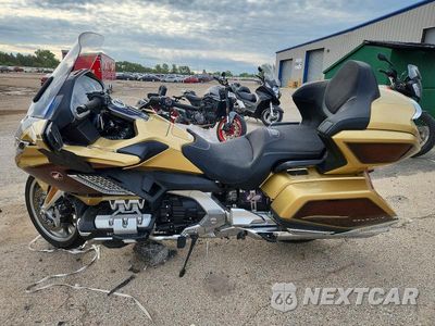 Trzecie zdjęcie samochodu z tyłu: 2025 HONDA GL1800 D VIN:JH2SC7951SK701104 - miniatura