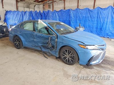 Czwarte zdjęcie samochodu z boku: 2024 TOYOTA CAMRY SE VIN:4T1G11BK1RU114378 - miniatura