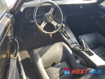 Zdjęcie 8 z 12 samochodu: 1982 CHEVROLET CORVETTE VIN:1G1AY0783C5110520 - miniatura