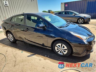 Czwarte zdjęcie samochodu z boku: 2016 TOYOTA PRIUS TWO ECO VIN:JTDKARFU2G3020201 - miniatura