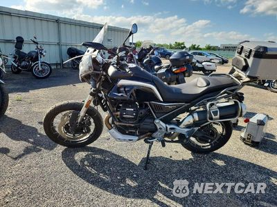 Trzecie zdjęcie samochodu z tyłu: 2022 MOTO GUZZI V85 TT GUARDIA D'ONORE VIN:ZGUKYUE03NM000007 - miniatura