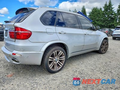 Trzecie zdjęcie samochodu z tyłu: 2013 BMW X5 XDRIVE35I VIN:5UXZV4C5XD0E02848 - miniatura