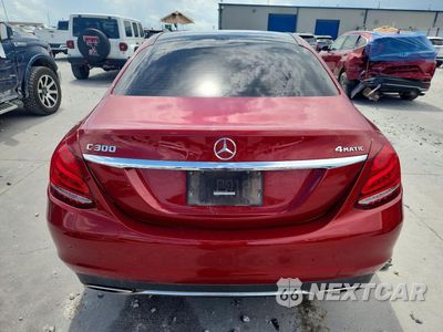 Zdjęcie 6 z 13 samochodu: 2018 MERCEDES-BENZ C 300 4MATIC VIN:55SWF4KB3JU259274 - miniatura