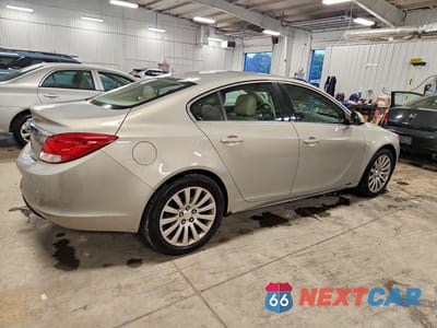 Trzecie zdjęcie samochodu z tyłu: 2011 BUICK REGAL CXL VIN:W04GR5EC0B1092190 - miniatura