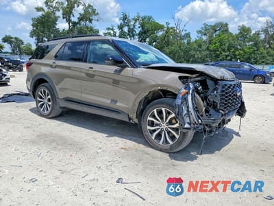 Czwarte zdjęcie samochodu z boku: 2026 FORD EXPLORER PLATINUM VIN:1FMUK8KH2TGB45044 - miniatura