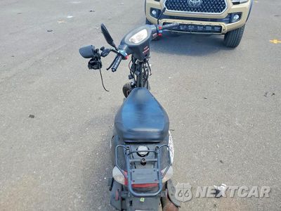 Zdjęcie 6 z 8 samochodu: 2025 MOPED BAODIA VIN:L2BB9MCA8SB711098 - miniatura
