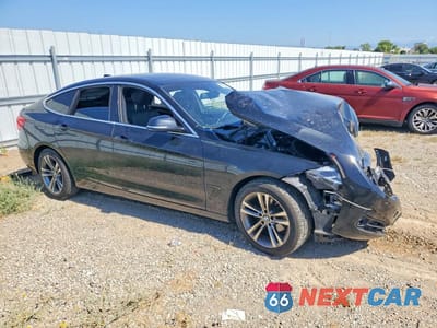 Czwarte zdjęcie samochodu z boku: 2019 BMW 330 VIN:WBA8Z9C55KB220744 - miniatura
