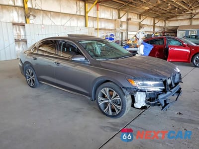 Czwarte zdjęcie samochodu z boku: 2021 VOLKSWAGEN PASSAT SE VIN:1VWSA7A30MC001271 - miniatura