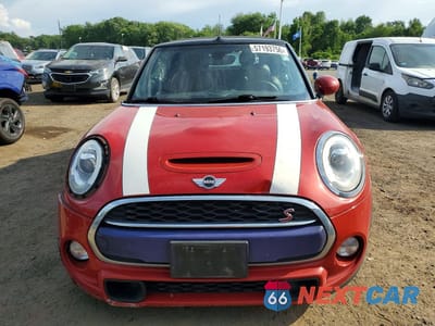 Piąte zdjęcie samochodu w środku: 2017 MINI COOPER S VIN:WMWWG9C38H3D22492 - miniatura