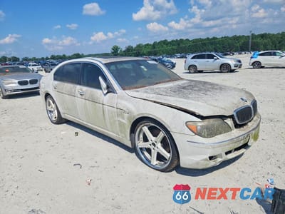 Czwarte zdjęcie samochodu z boku: 2007 BMW 750 VIN:WBAHN83517DT74546 - miniatura