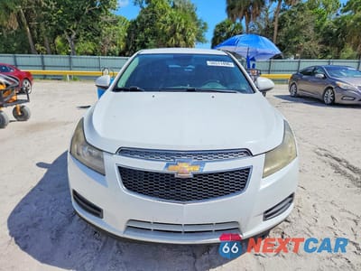 Piąte zdjęcie samochodu w środku: 2013 CHEVROLET CRUZE ECO VIN:1G1PH5SB2D7273076 - miniatura