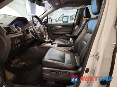 Zdjęcie 7 z 12 samochodu: 2023 HONDA RIDGELINE RTL VIN:5FPYK3F53PB057748 - miniatura