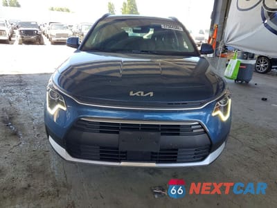 Piąte zdjęcie samochodu w środku: 2023 KIA NIRO EX VIN:KNDCR3LE1P5107891 - miniatura