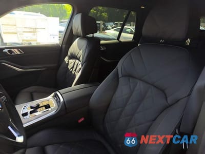 Zdjęcie 10 z 14 samochodu: 2026 BMW X5 XDRIVE40I VIN:5UX23EU09T9298683 - miniatura