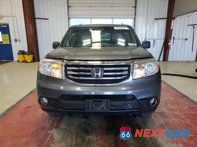 Piąte zdjęcie samochodu w środku: 2013 HONDA PILOT EX VIN:5FNYF4H41DB046525 - miniatura