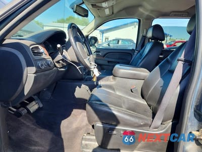 Zdjęcie 7 z 12 samochodu: 2010 GMC SIERRA K1500 SLT VIN:3GTRKWE33AG176450 - miniatura