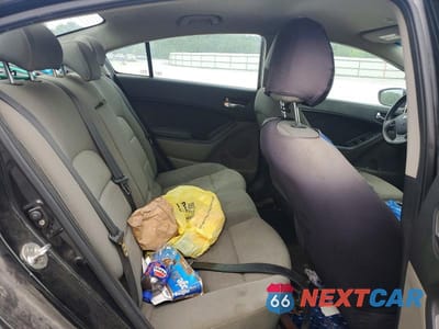 Zdjęcie 10 z 12 samochodu: 2015 KIA FORTE EX VIN:KNAFX4A81F5379200 - miniatura