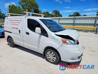 Czwarte zdjęcie samochodu z boku: 2019 NISSAN NV200 SV VIN:3N6CM0KN0KK696233 - miniatura