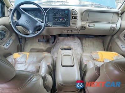 Zdjęcie 8 z 14 samochodu: 1997 CHEVROLET SUBURBAN VIN:1GNFK16R8VJ409212 - miniatura