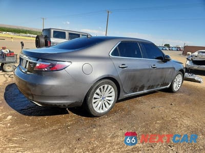 Trzecie zdjęcie samochodu z tyłu: 2010 SAAB 9-5 AERO VIN:YS3GR4BJ5A4002699 - miniatura