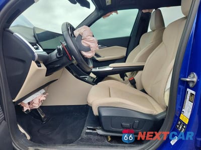 Zdjęcie 7 z 14 samochodu: 2024 BMW X1 M35I VIN:WBX13EF0XR5Y16605 - miniatura