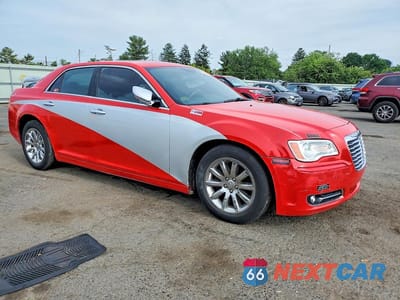 Czwarte zdjęcie samochodu z boku: 2013 CHRYSLER 300C LUXURY VIN:2C3CCAET5DH661753 - miniatura