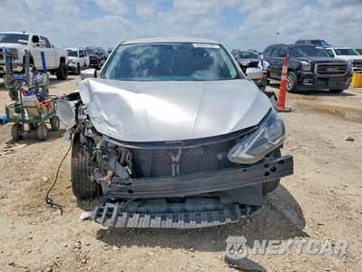 Piąte zdjęcie samochodu w środku: 2017 NISSAN SENTRA S VIN:3N1AB7AP1HY350289 - miniatura