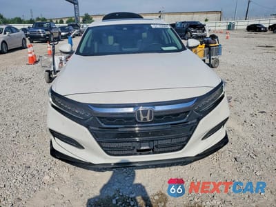 Piąte zdjęcie samochodu w środku: 2019 HONDA ACCORD TOURING VIN:1HGCV2F91KA017579 - miniatura